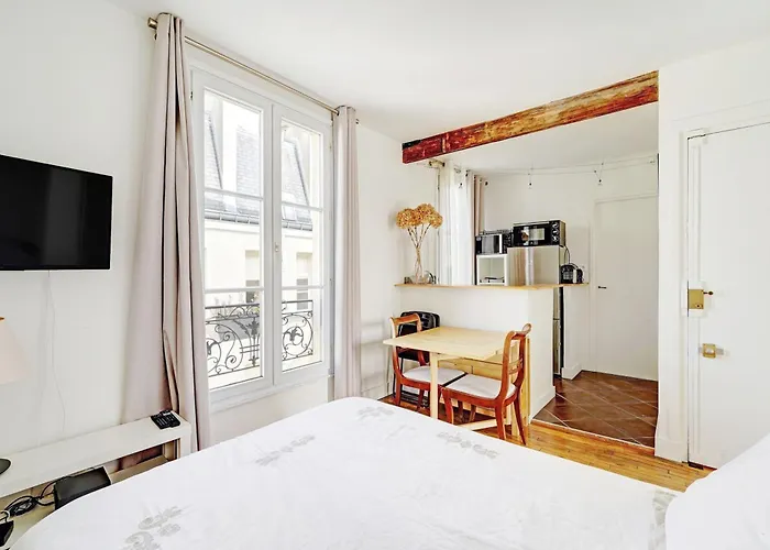 Tour Eiffel - Rue Cler Parijs