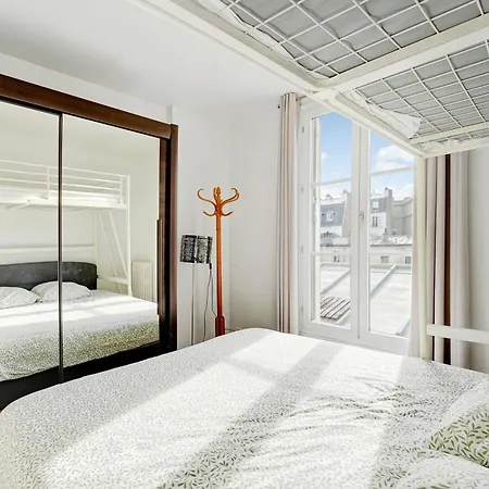 Tour Eiffel - Rue Cler 파리